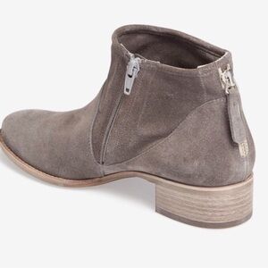 Paul Green Suede Logan Ankle Booties Gray Decorative Back Silver Zipper US 10